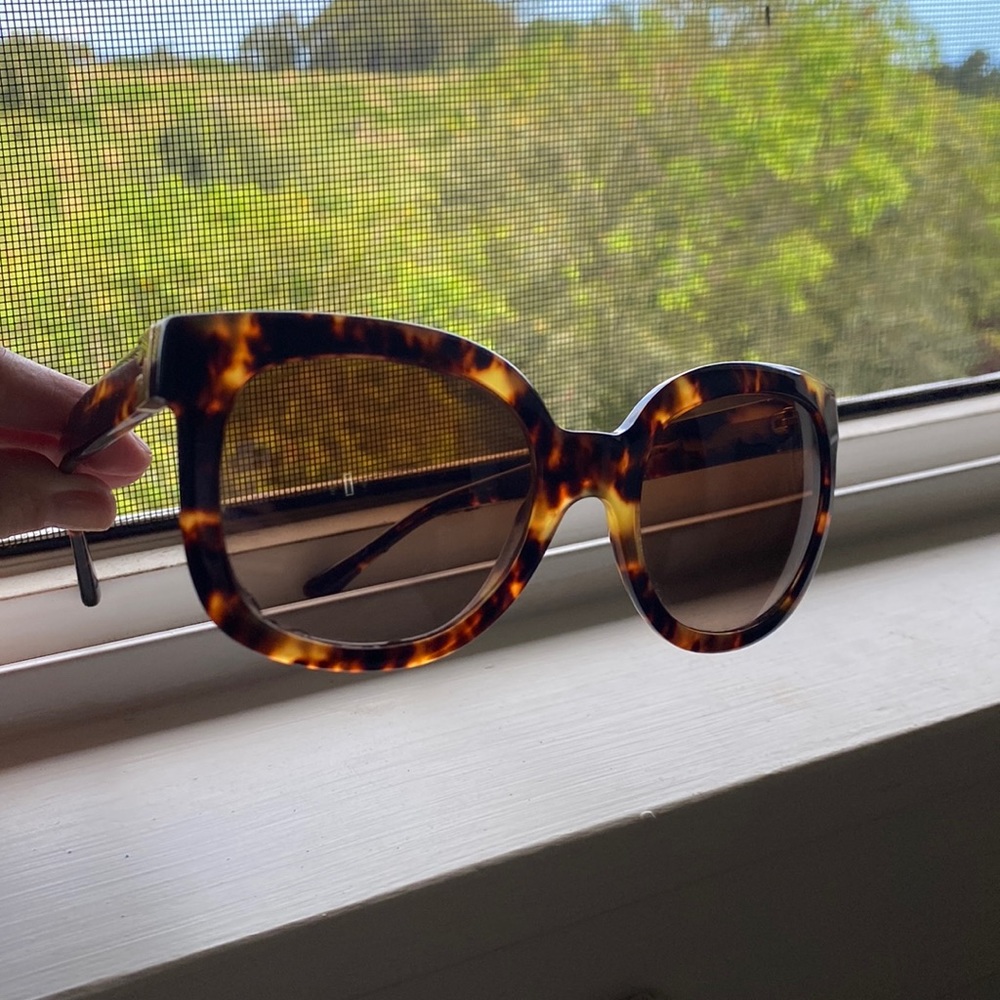 Tory Burch sunglasses 🕶
